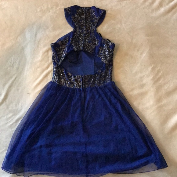 Dark blue homecoming dress, size 1 - Picture 2 of 3